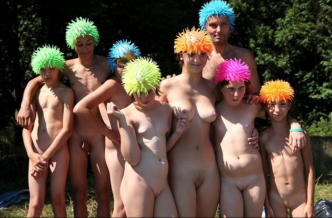 Purenudism - outdoor picnic [Nudist Planet]